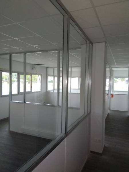 Entreprise spécialisée dans la pose de cloison amovible à Marseille