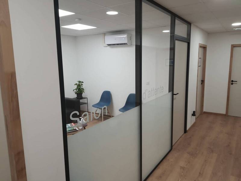 Cloison modulable pour cabinet médical à Marseille