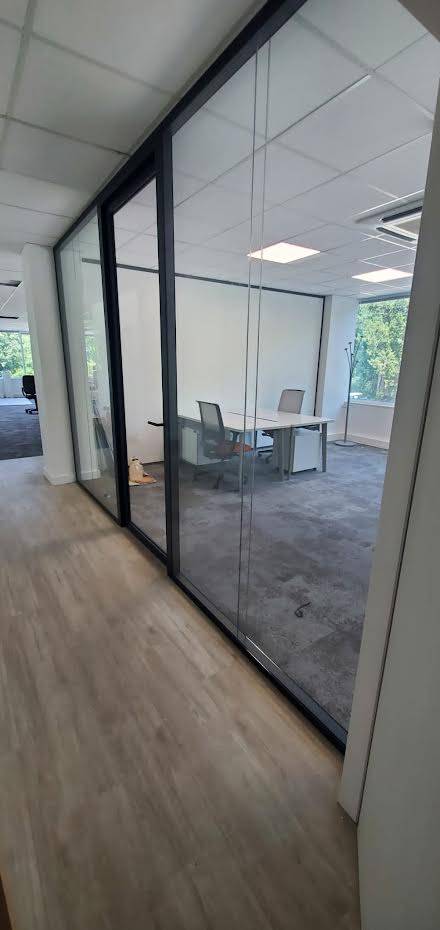 Installation de cloisons mobiles à Aix Nation Closion