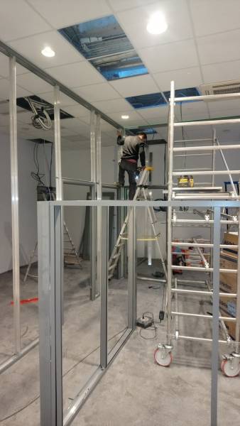 Pose de faux plafond à Nimes