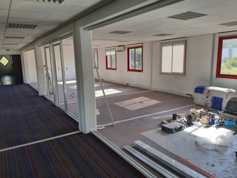 remise à nu gratuite de bureaux et locaux sur Marseille