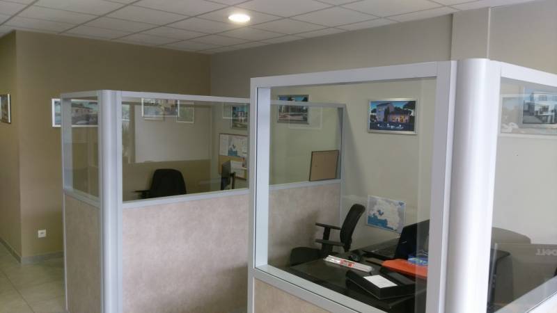 Installation de cloisonnettes de bureaux a aix en Provence