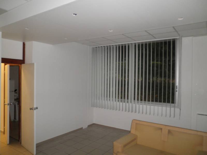 Stores californien cabinet medical à Marseille