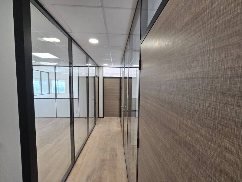 Cloison mobile et cloison amovible : quelles différences ? Votre expert cloison à Toulon vous explique