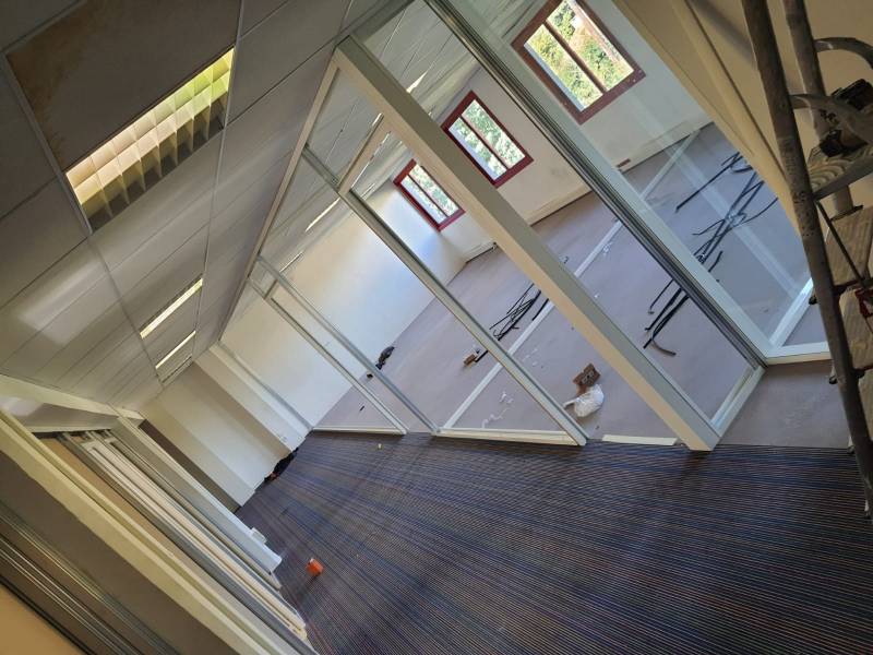 Rénovation des bureaux professionnels du centre TRIPHASE à Marseille Le Prado