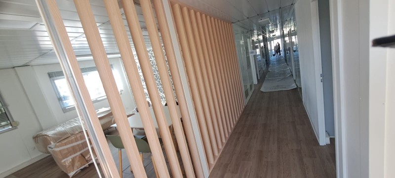 Réalisation d'une cloison claustra en aluminium à Bordeaux par Nation Cloison
