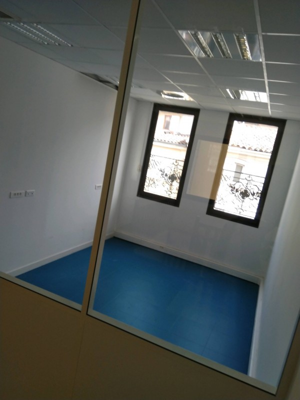 Le sol PVC en dalle haute résistance pour professionnels à Aix en Provence