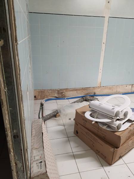 Renovation salon de coiffure wella Aix